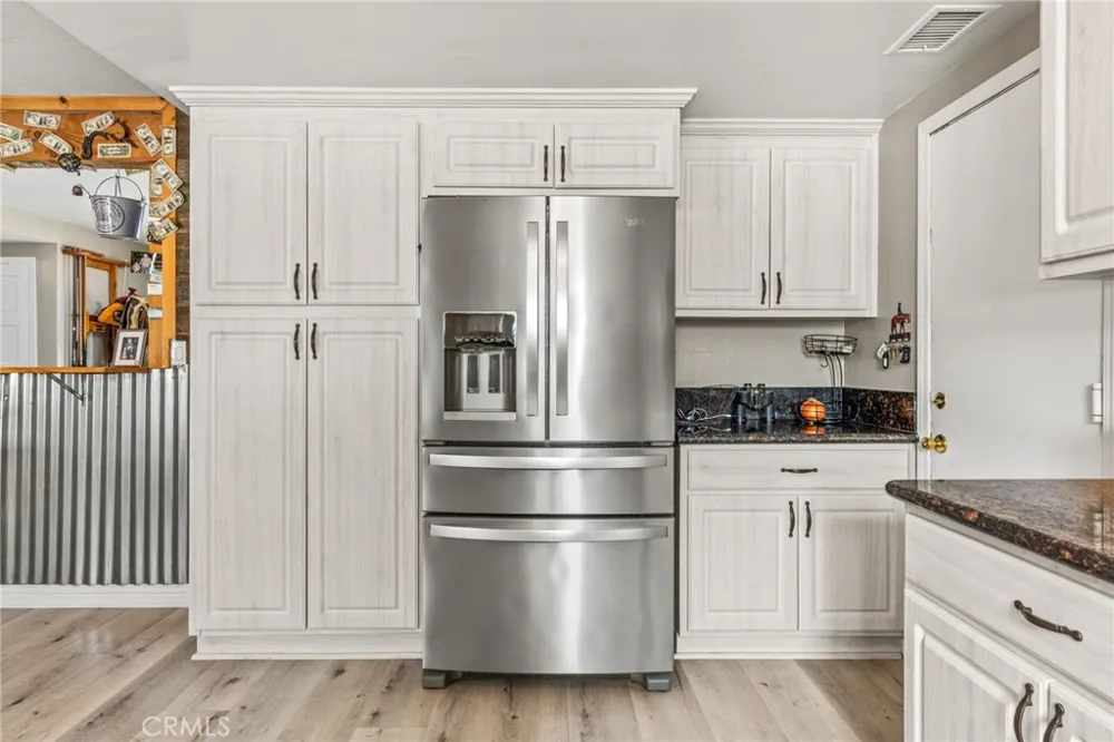3998 Bluff Norco, CA 92860