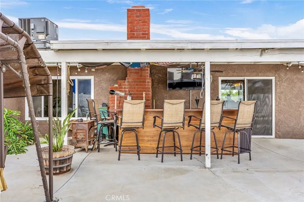 3998 Bluff Norco, CA 92860