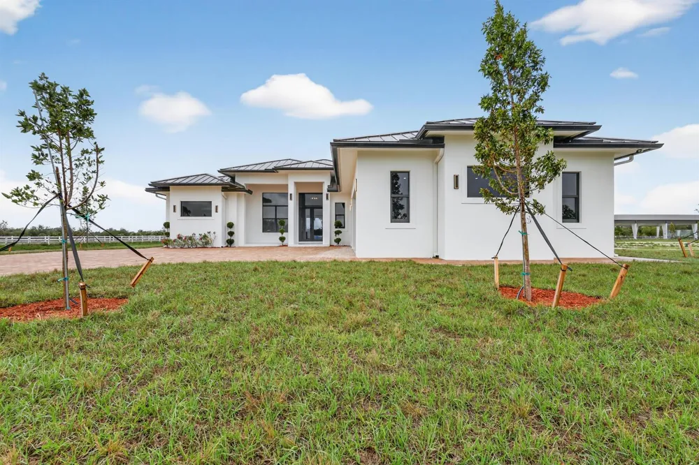 3644 Frog Holw Loxahatchee, FL 33470