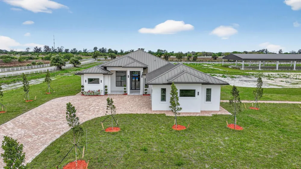 3644 Frog Holw Loxahatchee, FL 33470