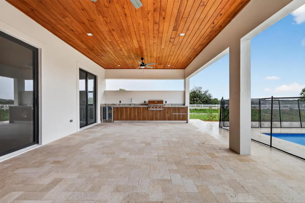 3644 Frog Holw Loxahatchee, FL 33470
