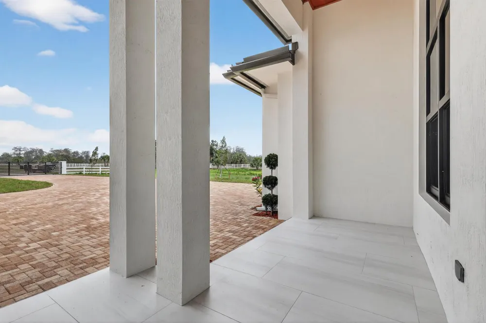 3644 Frog Holw Loxahatchee, FL 33470