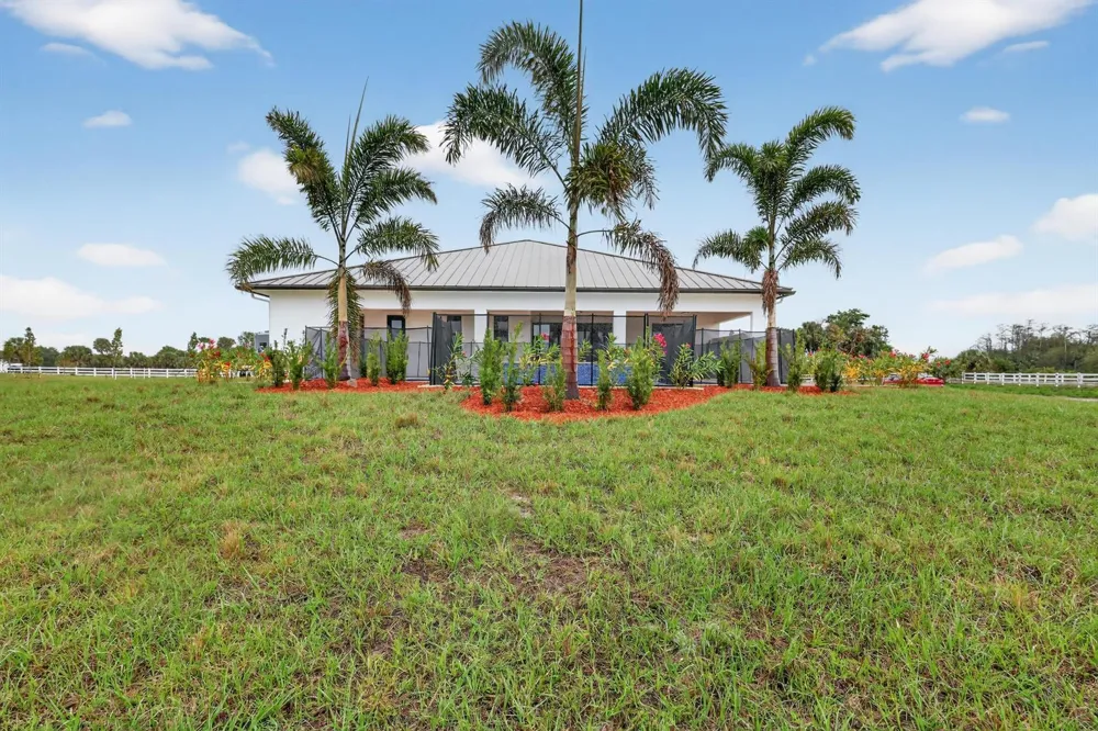 3644 Frog Holw Loxahatchee, FL 33470