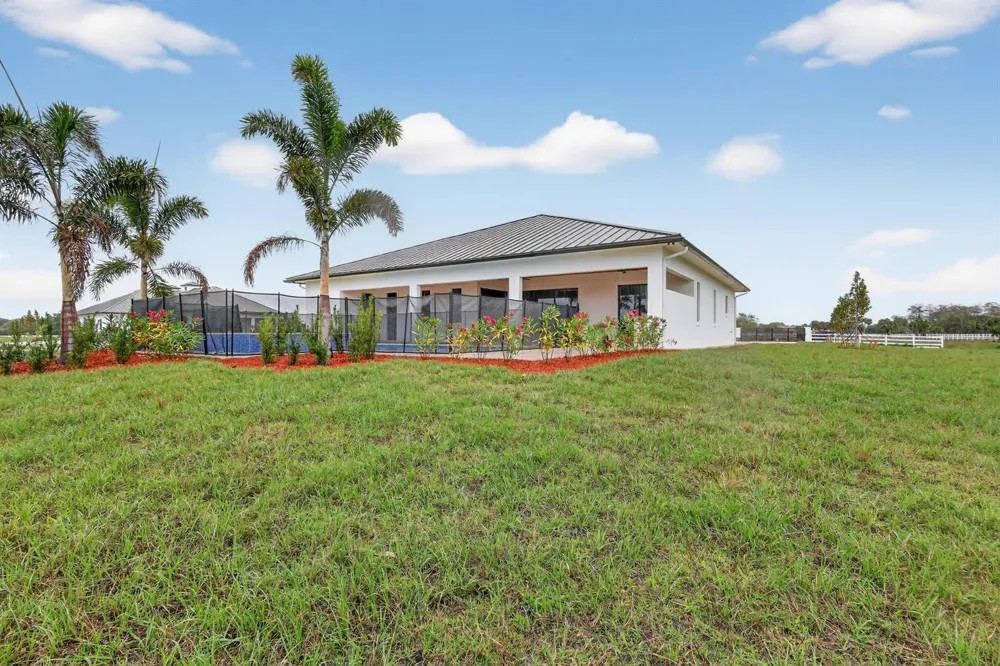 3644 Frog Holw Loxahatchee, FL 33470