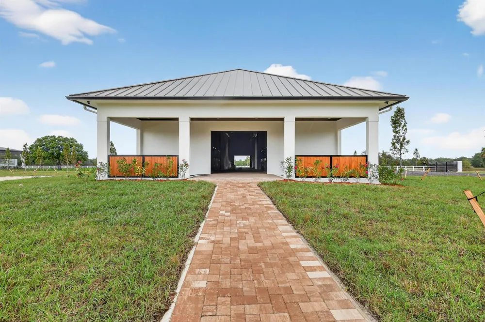 3644 Frog Holw Loxahatchee, FL 33470