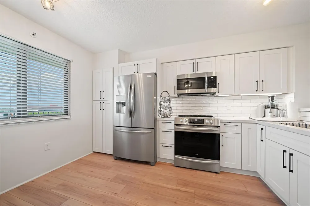 2240 Cypress Bend Drive ##802 Pompano Beach, FL 33069