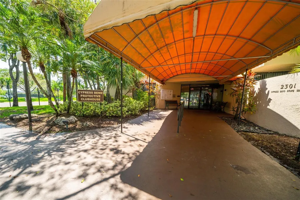 2240 Cypress Bend Drive ##802 Pompano Beach, FL 33069