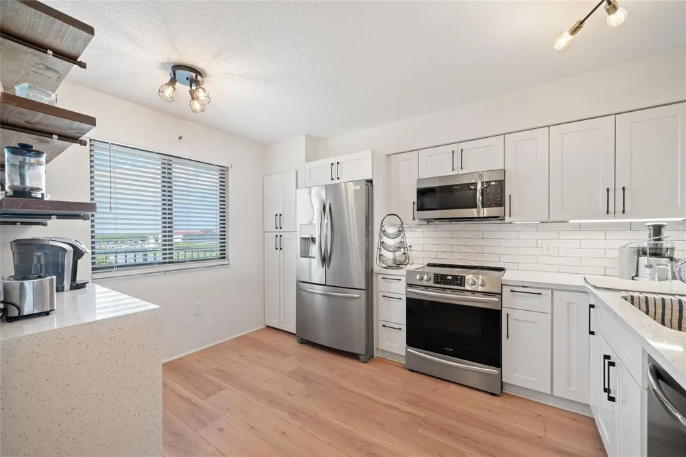 2240 Cypress Bend Drive ##802 Pompano Beach, FL 33069