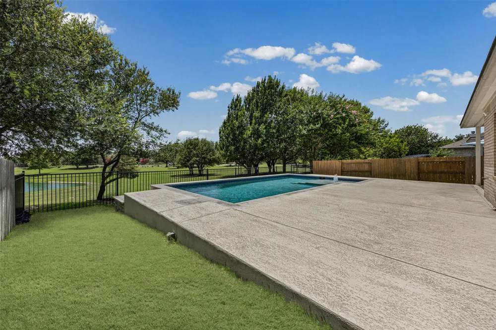 4506 Western Lake Drive Round Rock, TX 78665