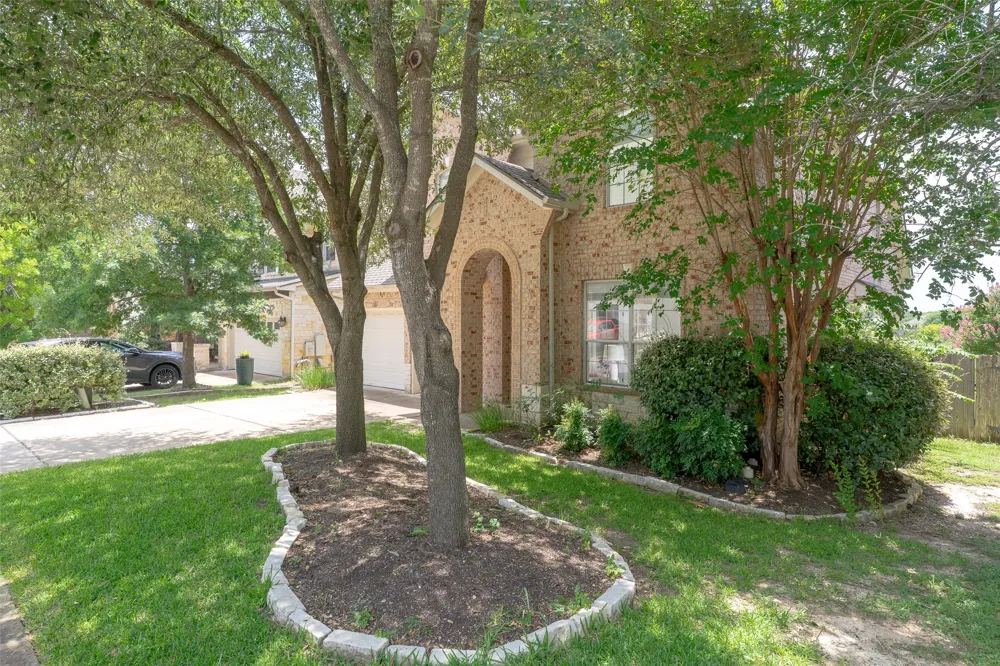 2505 Golden Gate Park Austin, TX 78732