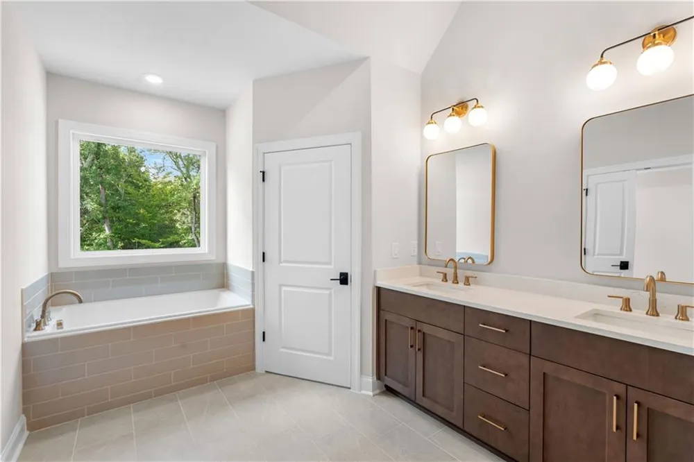 4701 Coleridge Court #425 Peachtree Corners, GA 30092