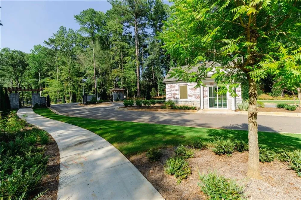 4701 Coleridge Court #425 Peachtree Corners, GA 30092