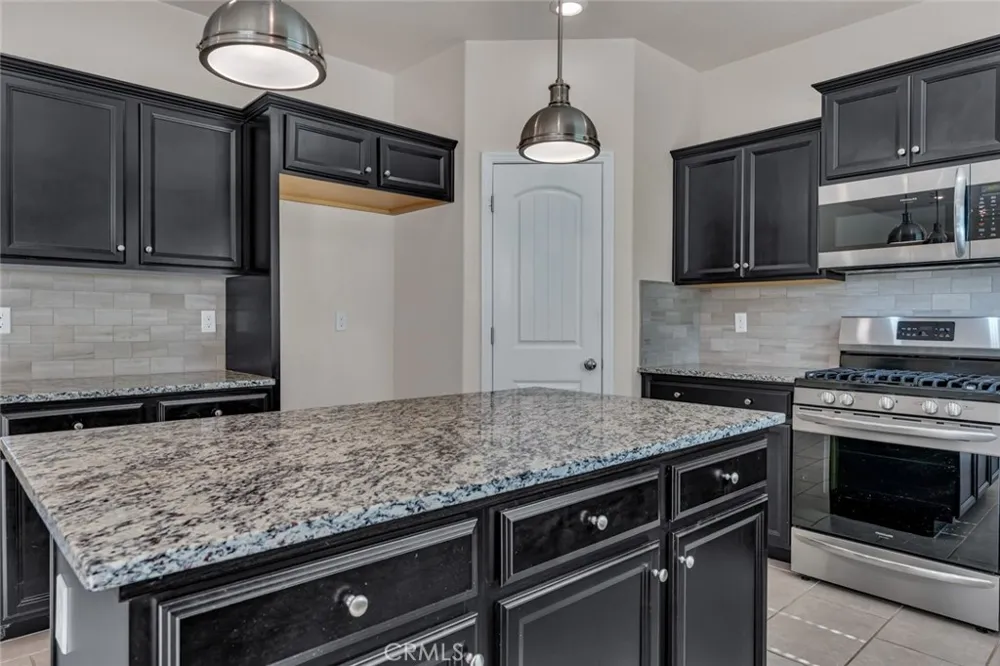3774 Magellan Merced, CA 95340