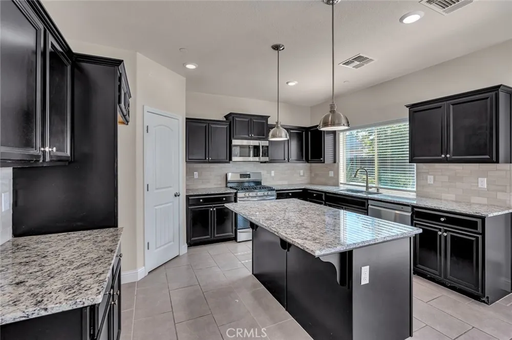 3774 Magellan Merced, CA 95340