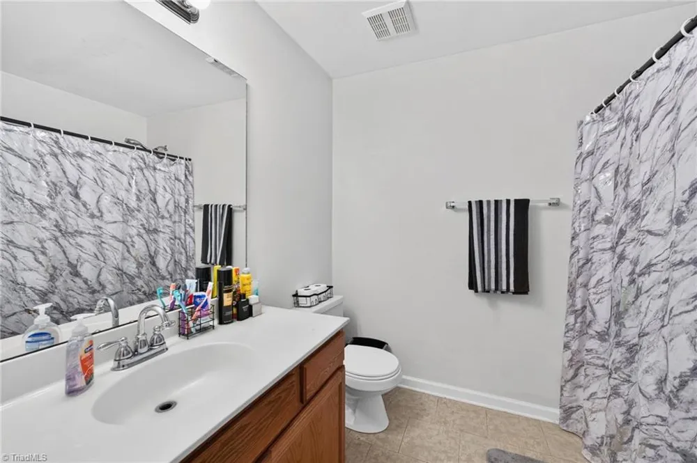 2206 McConnell Drive Kernersville, NC 27284