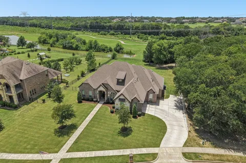 204 Falcon Point Drive
