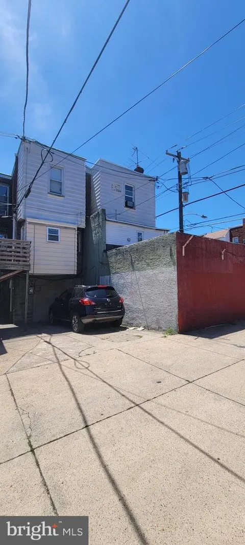 1501 E CHELTENHAM AVENUE