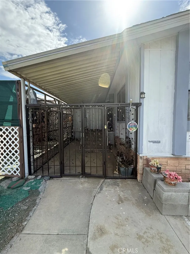 26090 Ivory Palm Drive Homeland, CA 92548
