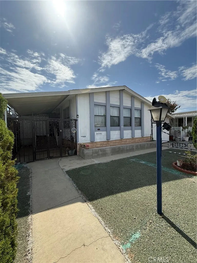 26090 Ivory Palm Drive Homeland, CA 92548