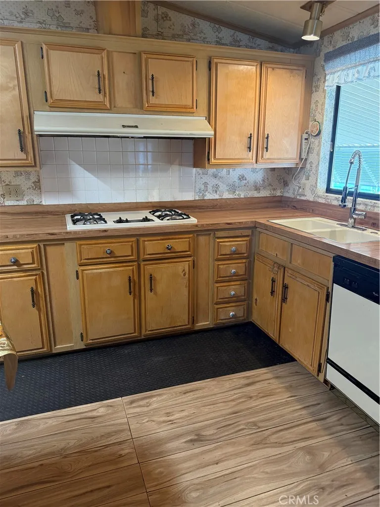 26090 Ivory Palm Drive Homeland, CA 92548