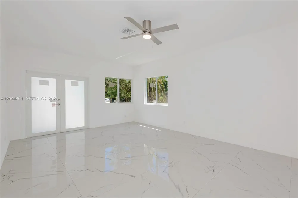 731 SW 6th St Dania Beach, FL 33004