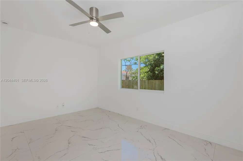 731 SW 6th St Dania Beach, FL 33004