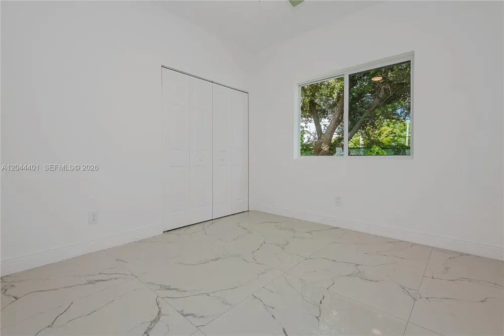 731 SW 6th St Dania Beach, FL 33004