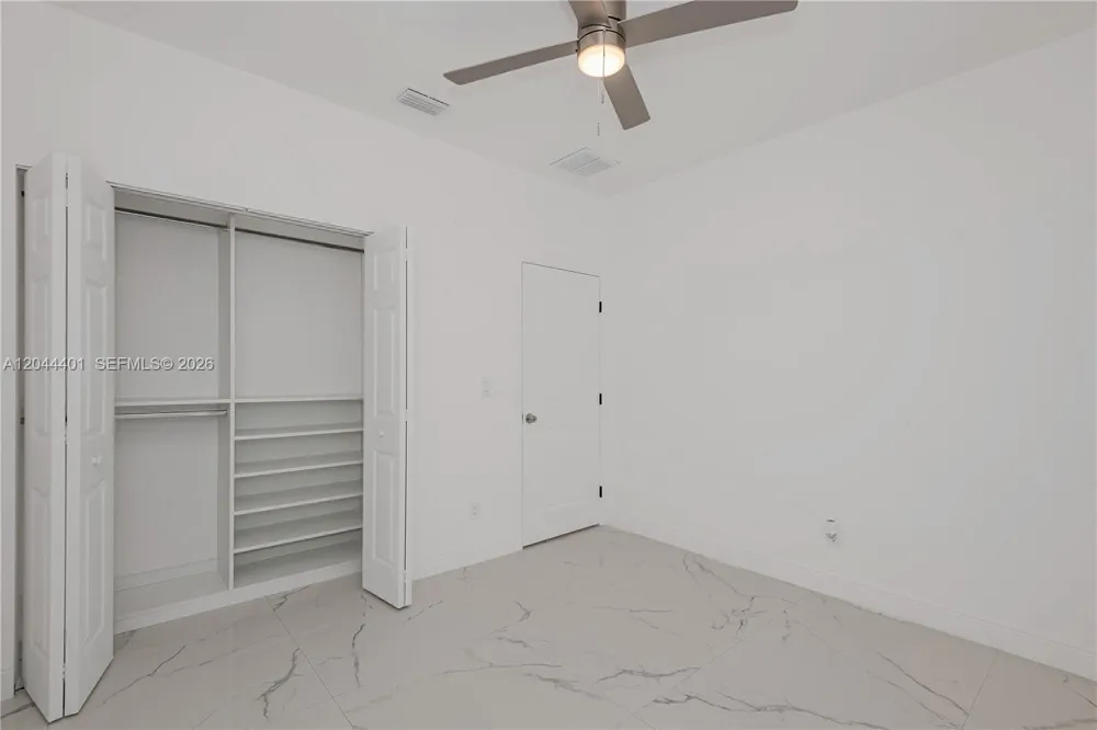731 SW 6th St Dania Beach, FL 33004
