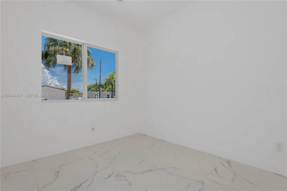 731 SW 6th St Dania Beach, FL 33004