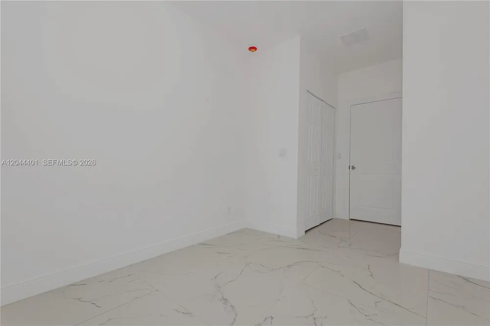 731 SW 6th St Dania Beach, FL 33004