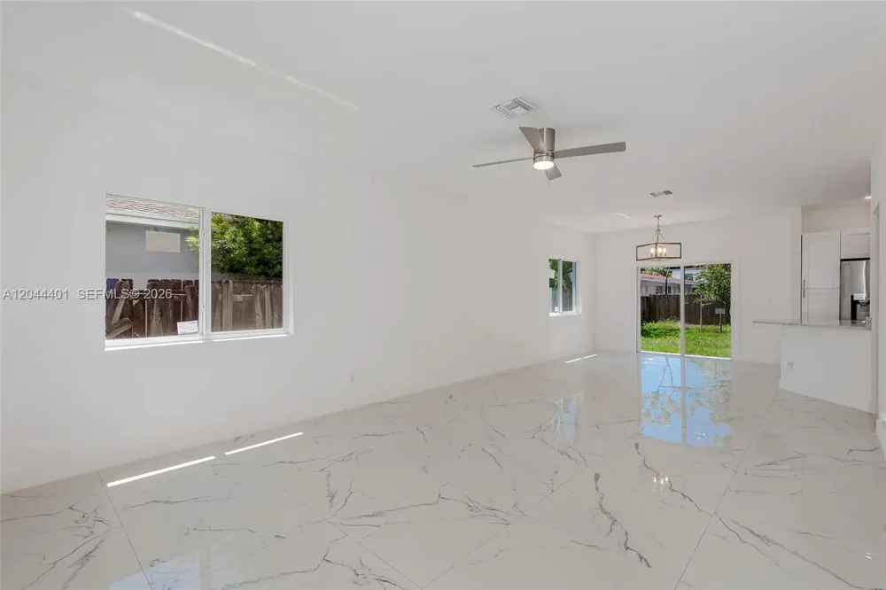 731 SW 6th St Dania Beach, FL 33004