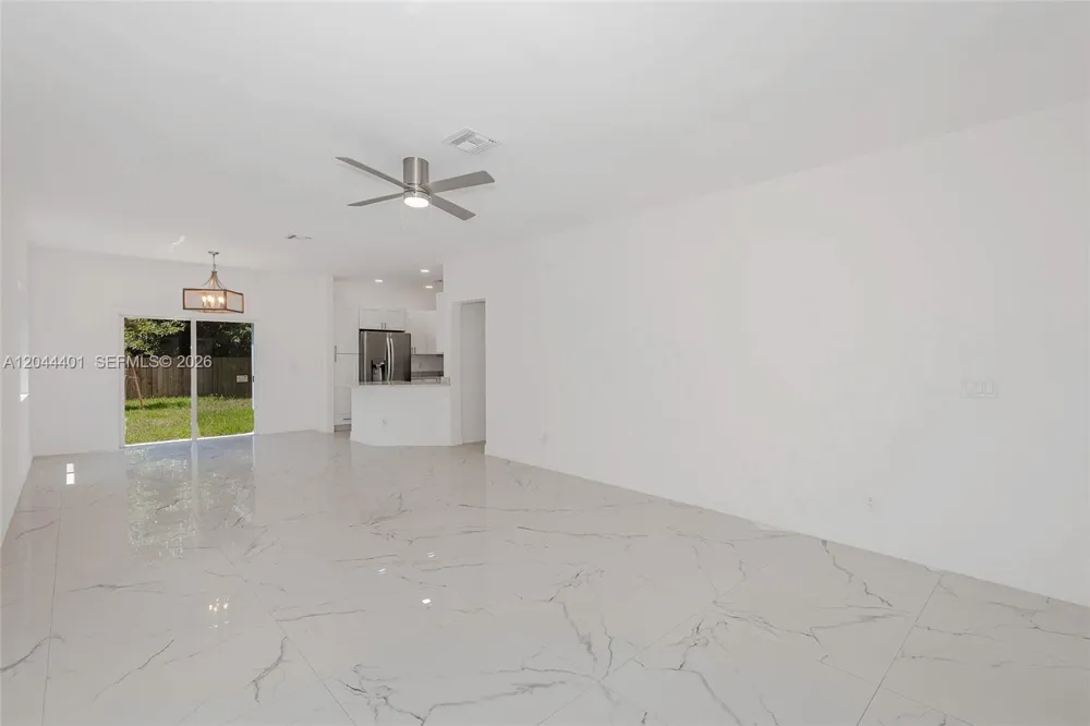 731 SW 6th St Dania Beach, FL 33004