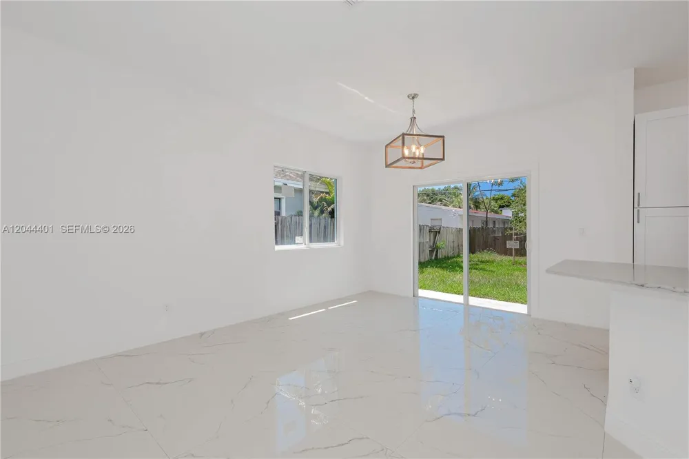 731 SW 6th St Dania Beach, FL 33004
