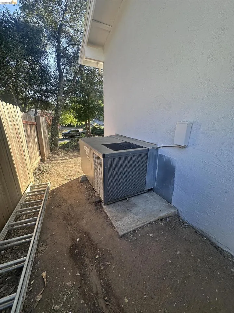 19381 Rockridge Way Sonora, CA 95370