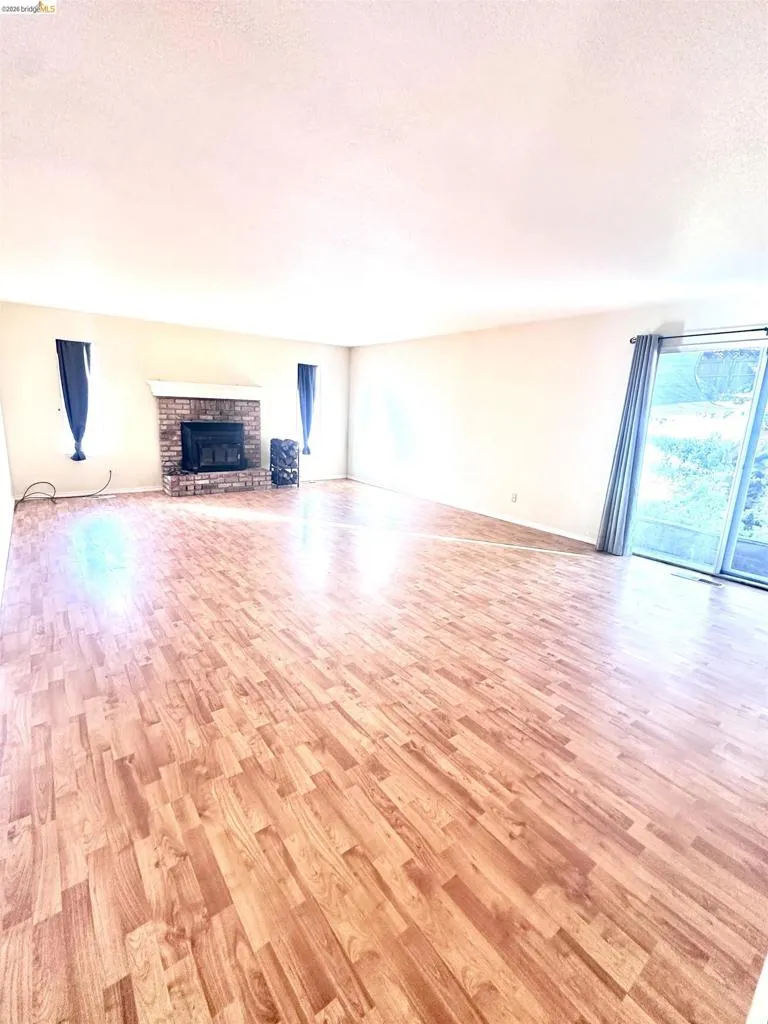 19381 Rockridge Way Sonora, CA 95370
