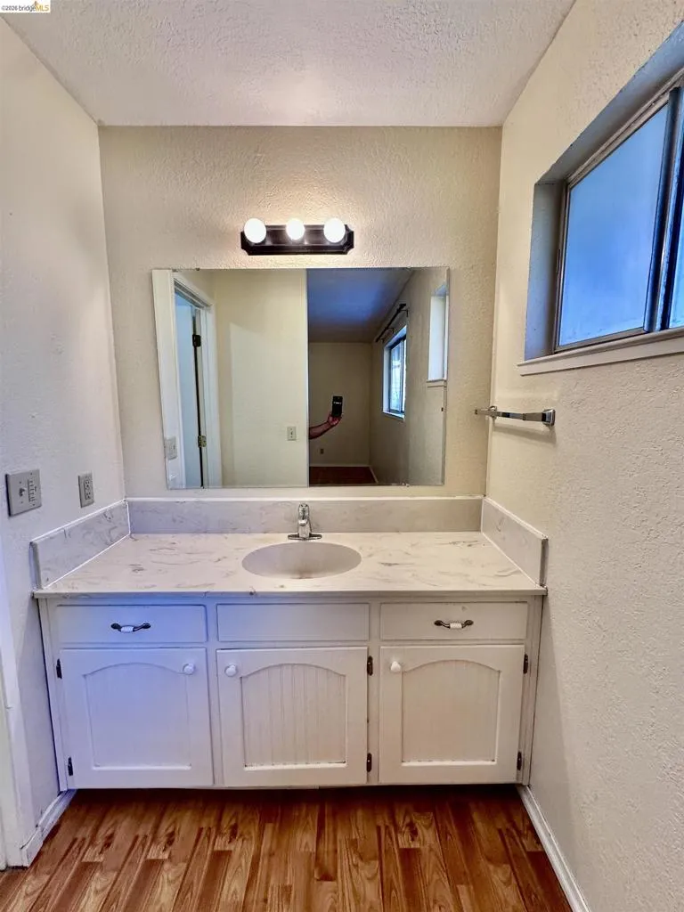 19381 Rockridge Way Sonora, CA 95370