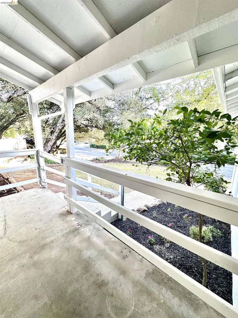 19381 Rockridge Way Sonora, CA 95370