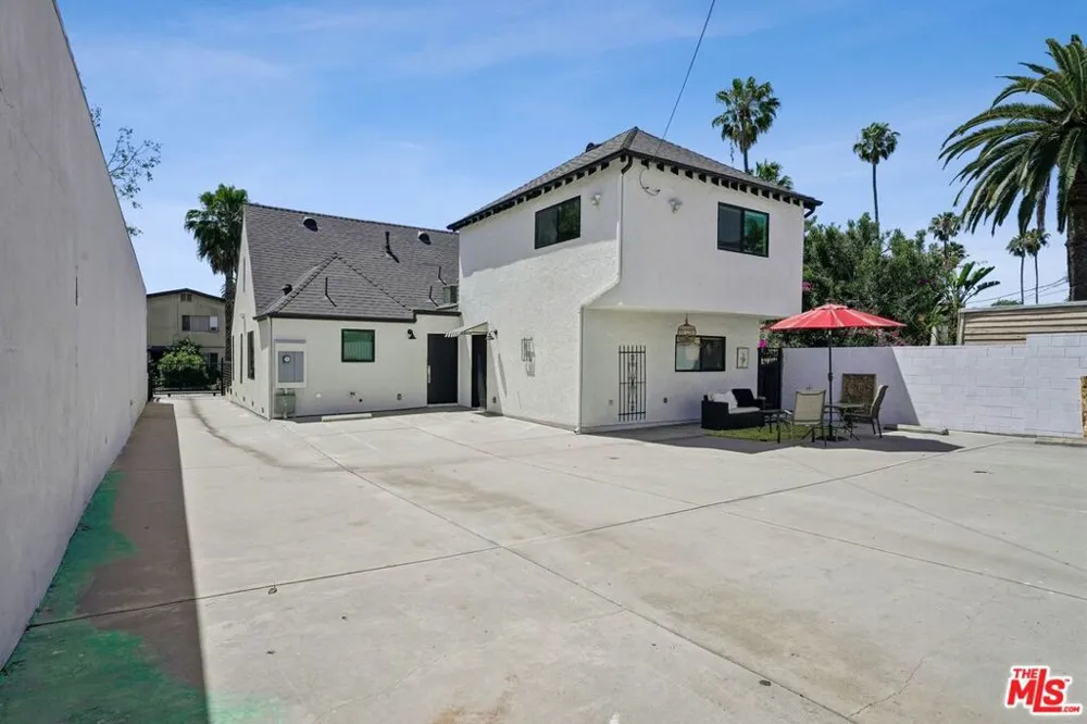 6521 Homewood Avenue Los Angeles, CA 90028