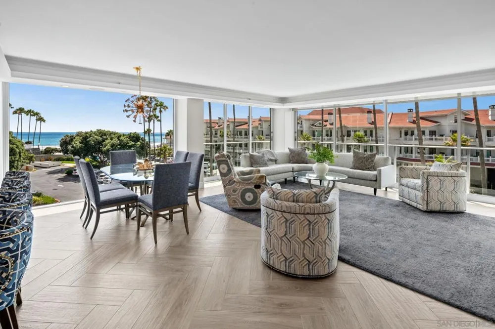 1710 Avenida del Mundo #209 Coronado, CA 92118