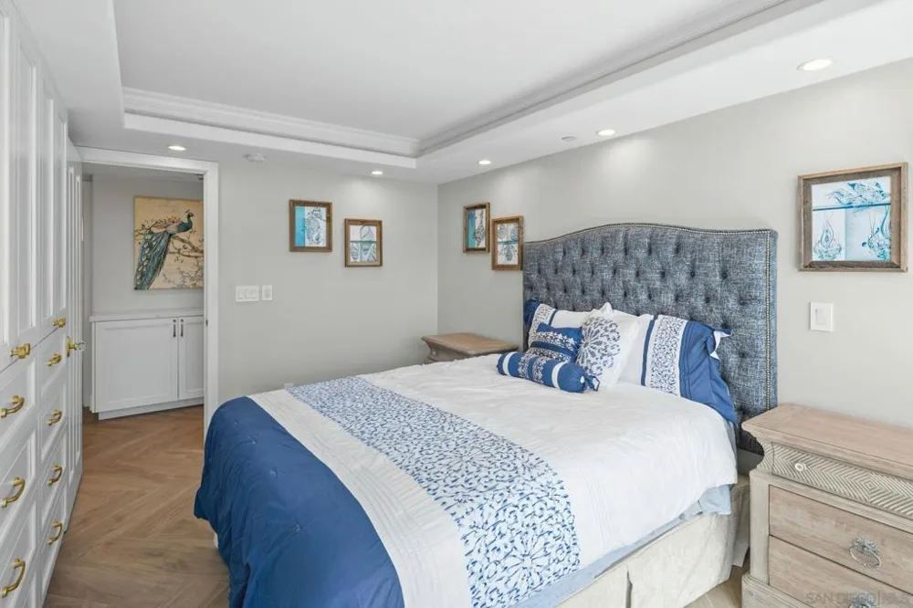 1710 Avenida del Mundo #209 Coronado, CA 92118