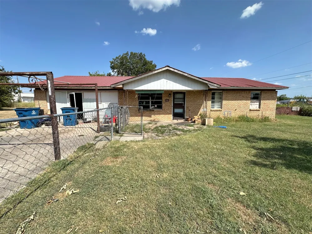 2002 15th Street McAlester, OK 74501