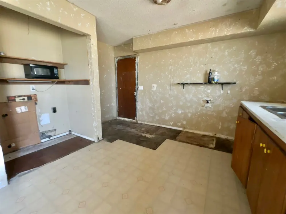 2002 15th Street McAlester, OK 74501