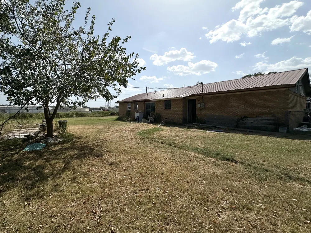 2002 15th Street McAlester, OK 74501
