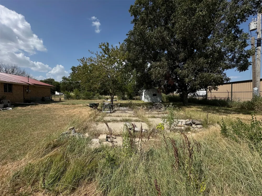2002 15th Street McAlester, OK 74501