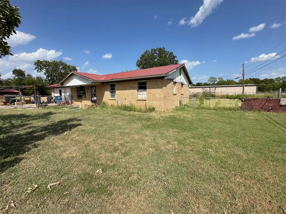2002 15th Street McAlester, OK 74501