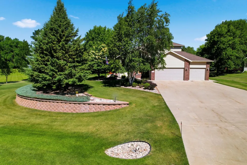 41 Westwood Drive Mayville, ND 58257