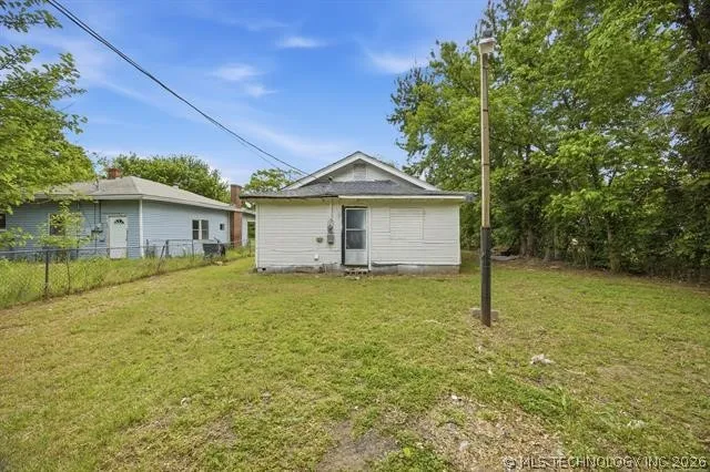 908 Collins Avenue Okmulgee, OK 74447