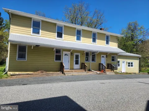 1009 MAIN STREET #2