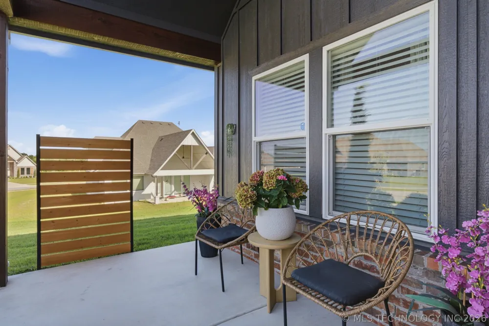 18960 E Orchard Circle Catoosa, OK 74015