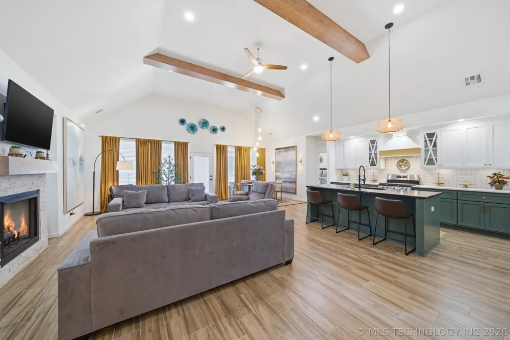 18960 E Orchard Circle Catoosa, OK 74015